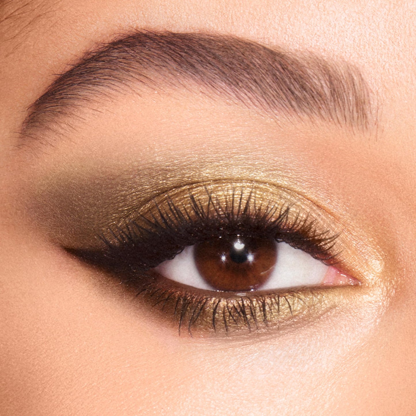 Pillow-Talk Inspired 4-Shade Luxury Eyeshadow Palette