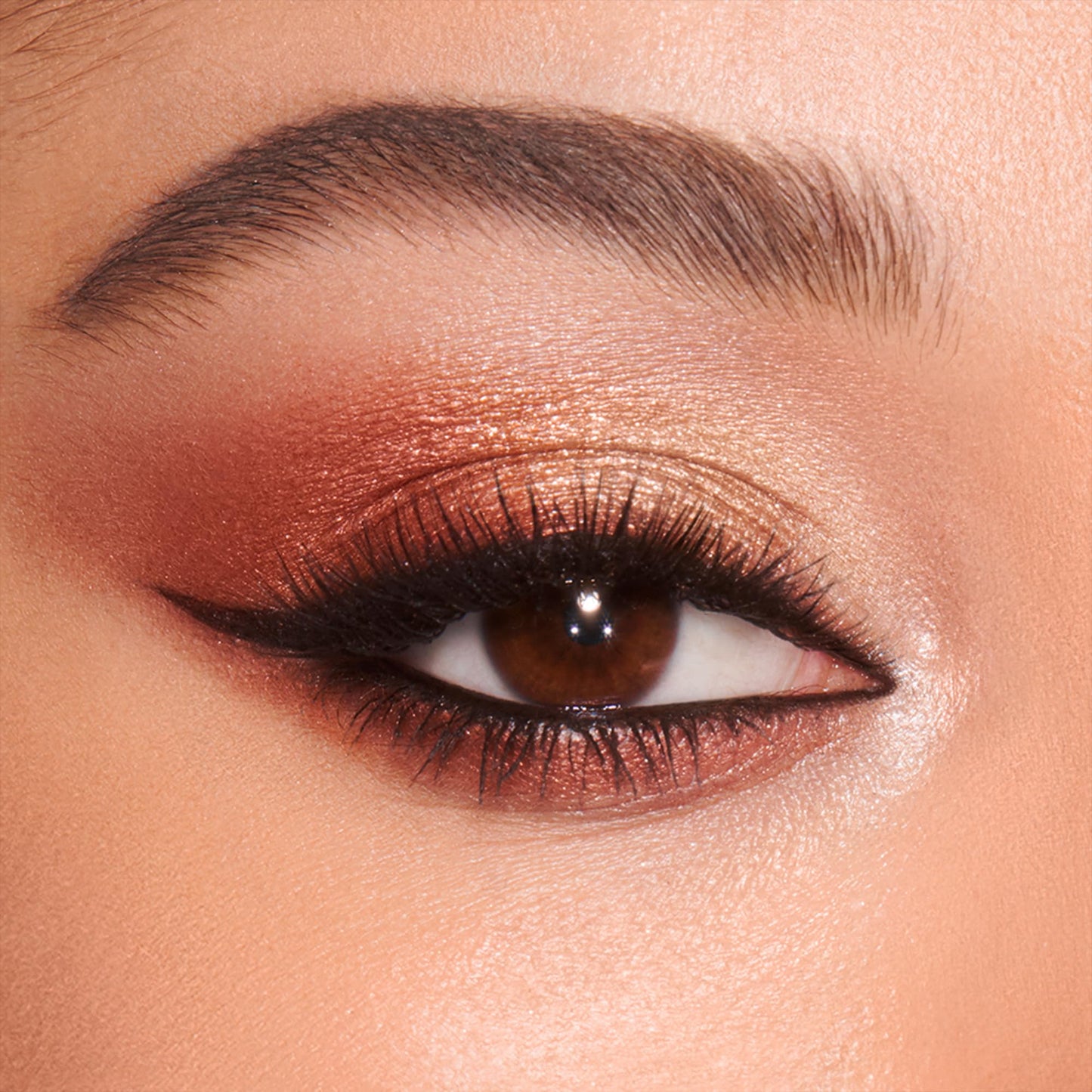 Pillow-Talk Inspired 4-Shade Luxury Eyeshadow Palette