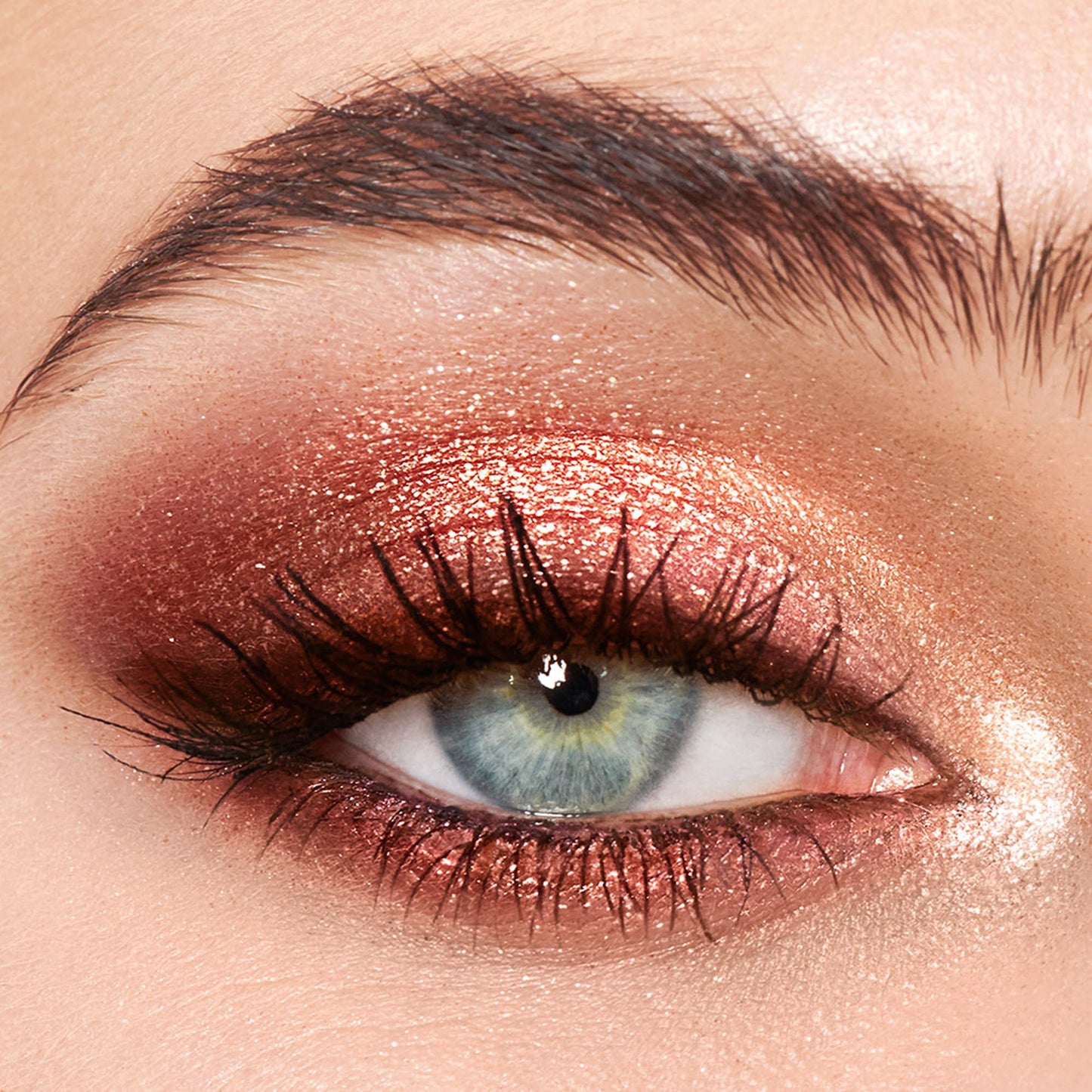 Pillow-Talk Inspired 4-Shade Luxury Eyeshadow Palette